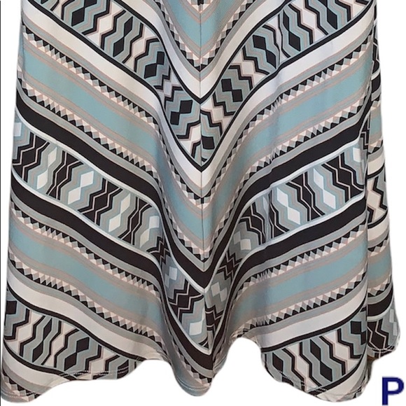 BCBG MaxAzria Halter Neck Cocktail Dress with twist front (size L) - Picture 2 of 10